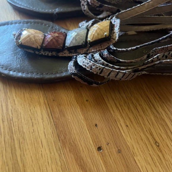 Women's Multi-Color Sandals - Picture 2 of 3